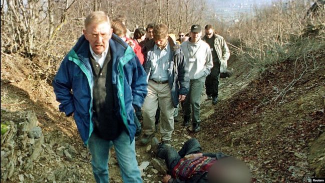 Sot 25 vjet nga masakra e Reçakut/ Dëshmitë rrëqethëse, por dhe teoritë që e kanë ndjekur