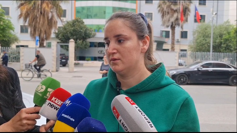 Asnjë gjurmë nga 3 vjeçari që u zhduk para 6 ditësh në Durrës  kërkime në Has për gjyshen  arrestohet vëllai i saj