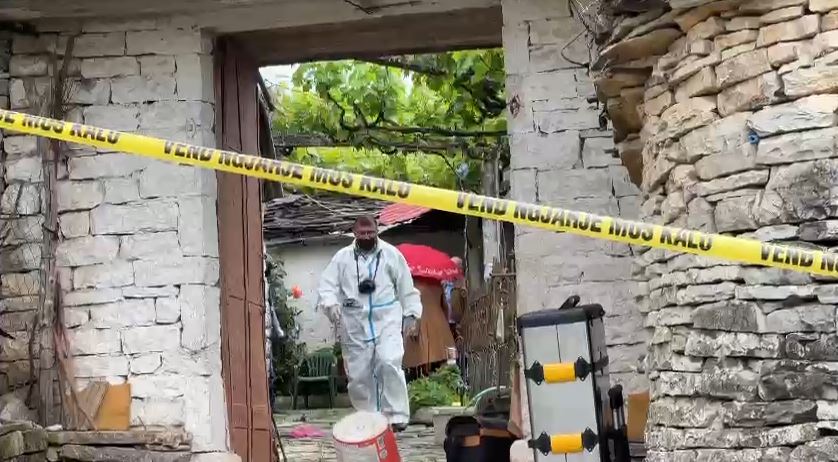 Zbardhet vrasja e çiftit në Dropull  policia arreston autorin  Piu kafen e fundit me të moshuarit  më pas i vrau