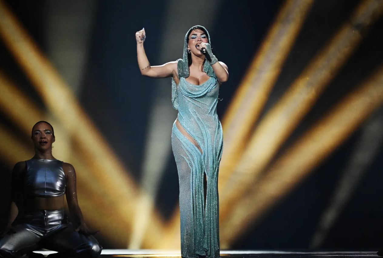 Revista e njohur  Vanity Fair  përzgjedh më të mirët e Eurovision  Çmimi i shkëlqyeshëm i mbrëmjes padyshim i shkon këngëtares shqiptare  Besa